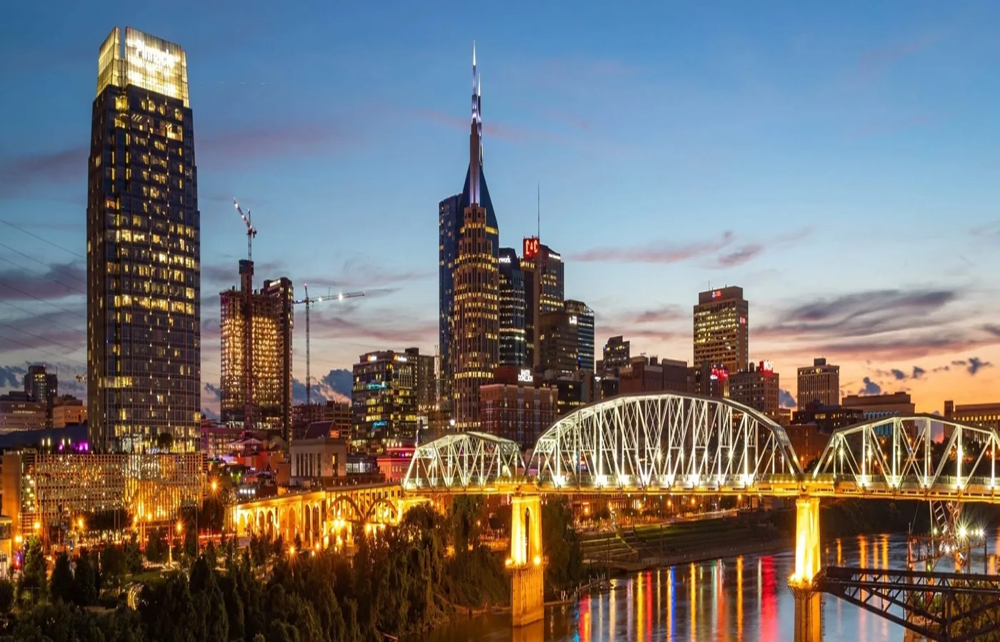 Downtown Nashville skyline at dusk